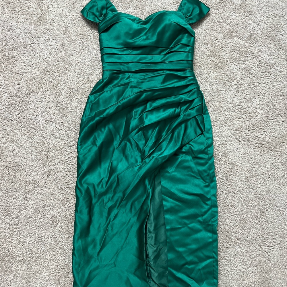 Green Ruched Sweetheart Midi Dress